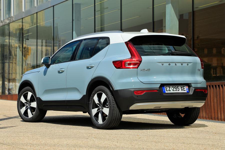  Volvo XC40 T3 Momentum 2018 года  (WW) (фото 5 из 5)